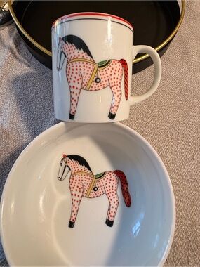Winterthur Intp. White Dinnerware Mug & Bowl Set with Red Dotted Horse Motif